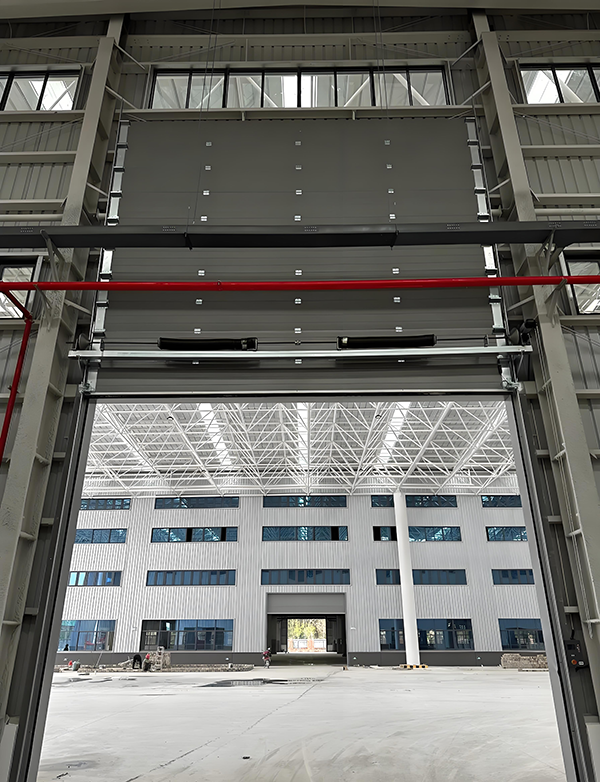 阿克塞工业提升门