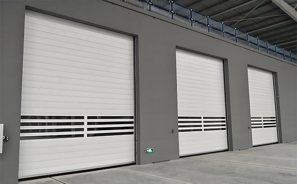 阿克塞快速卷帘门