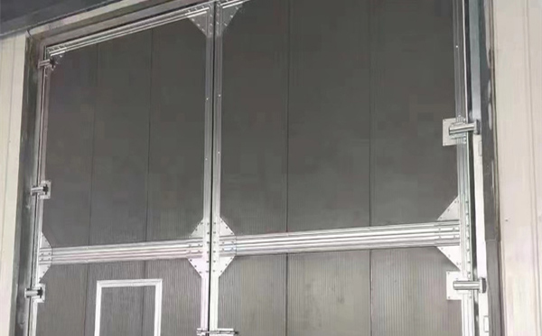 阿克塞兰州厂房阿克塞工业门选购与使用指南：打造高效安全的生产环境