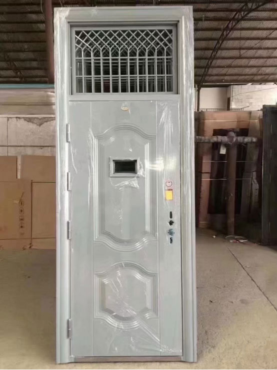 阿克塞学校教室门