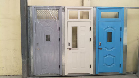 阿克塞学校教室门 阿克塞学校教室门