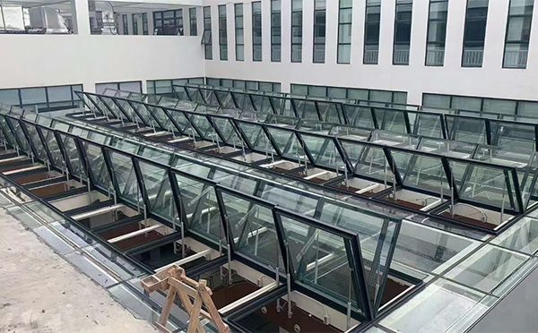 百安科技有限公司近期阿克塞排烟窗项目案例分享